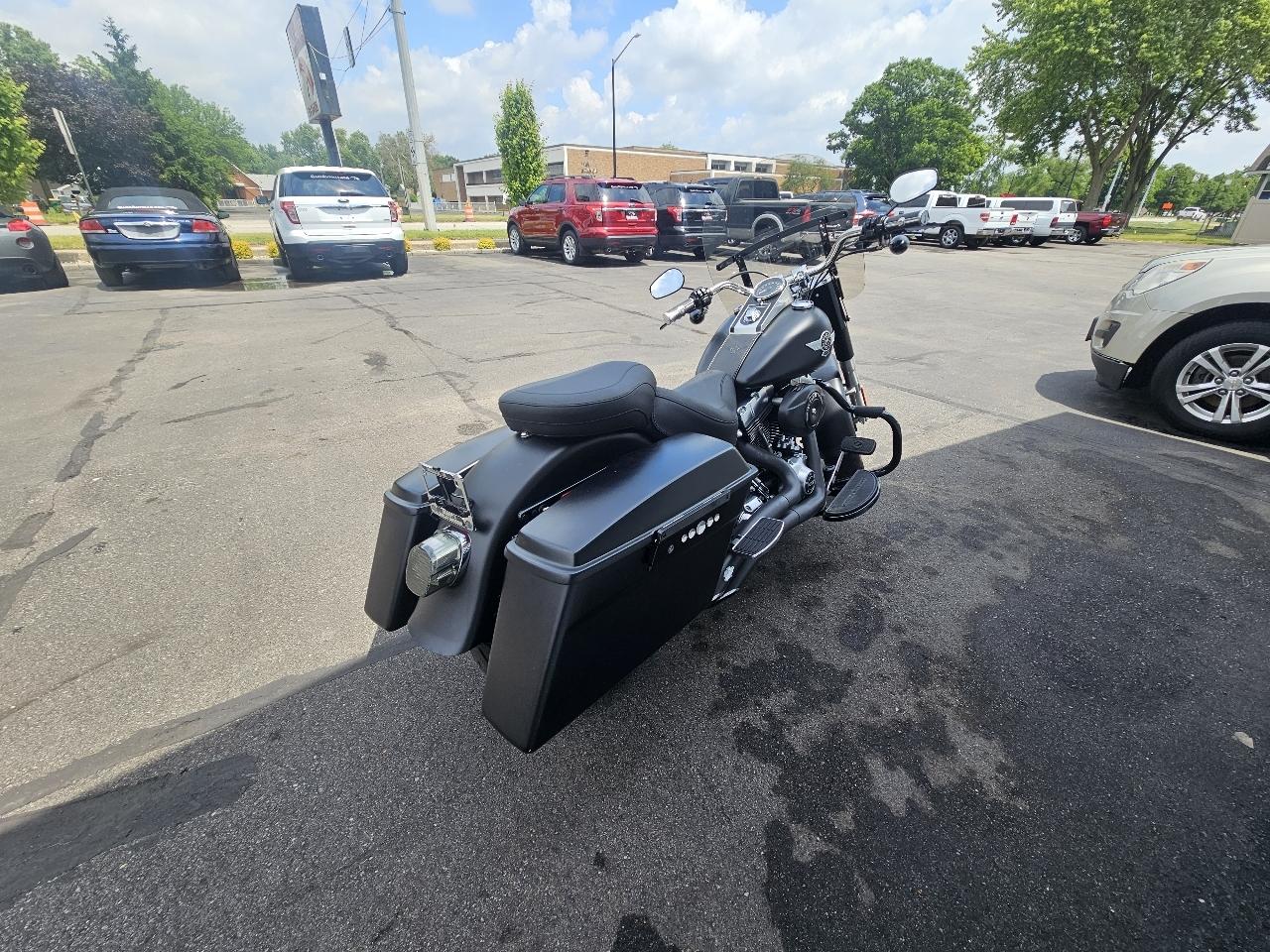 Harley-Davidson FLSTFB  2014