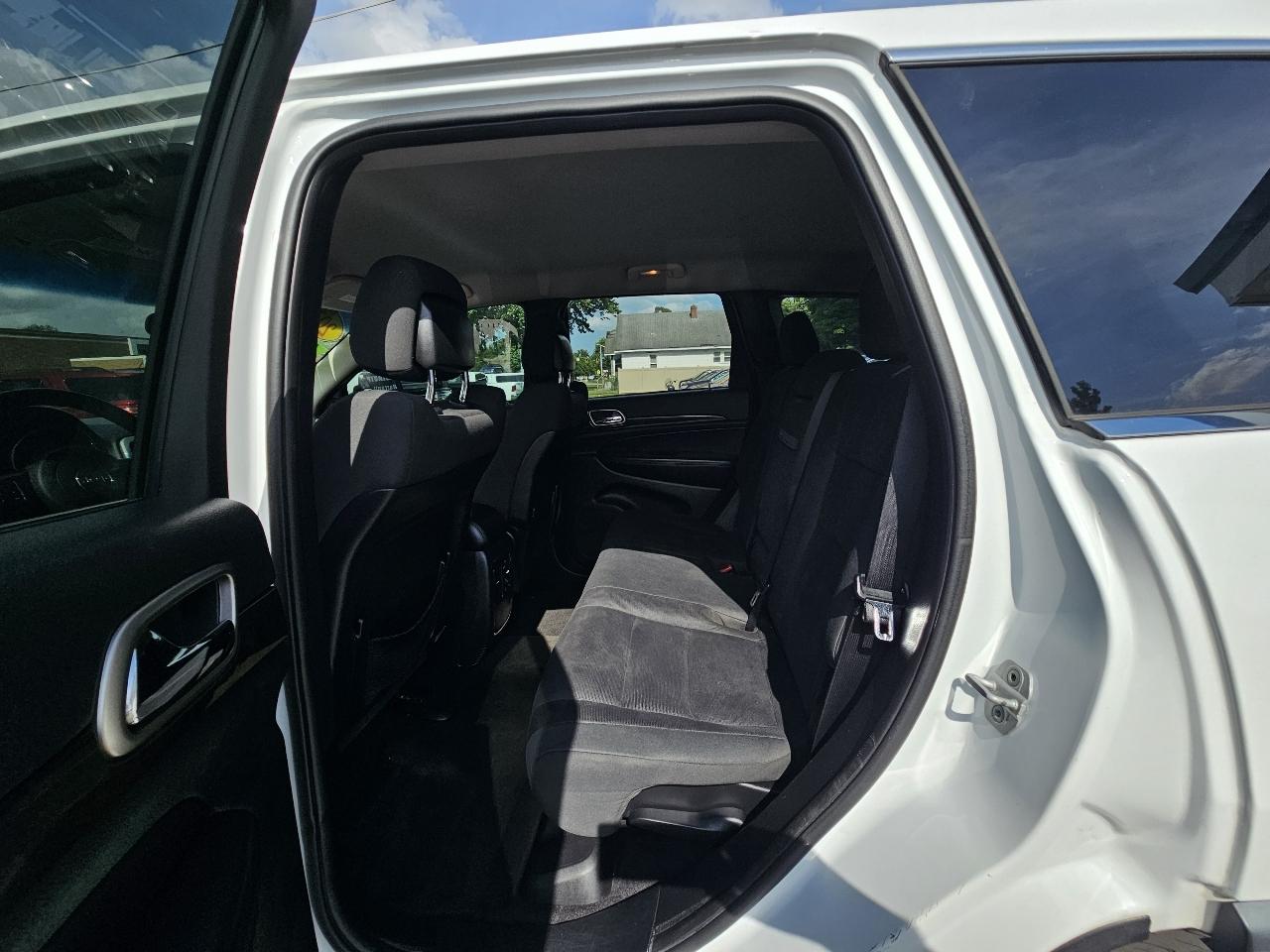 Jeep Grand Cherokee Laredo 4WD 2013