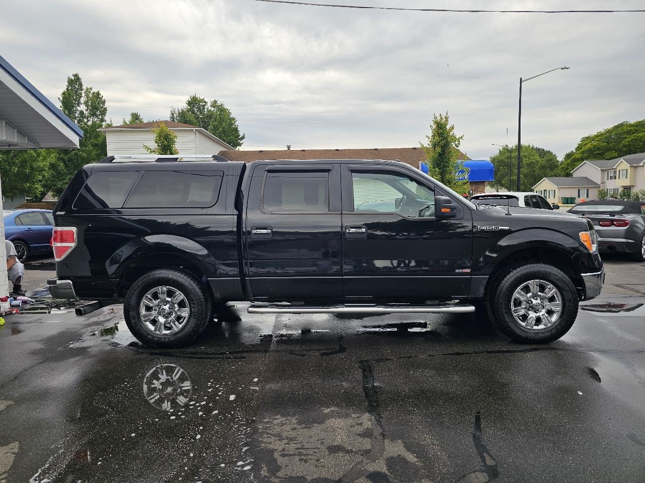 Ford F-150 XL SuperCrew 5.5-ft. Bed 2WD 2011