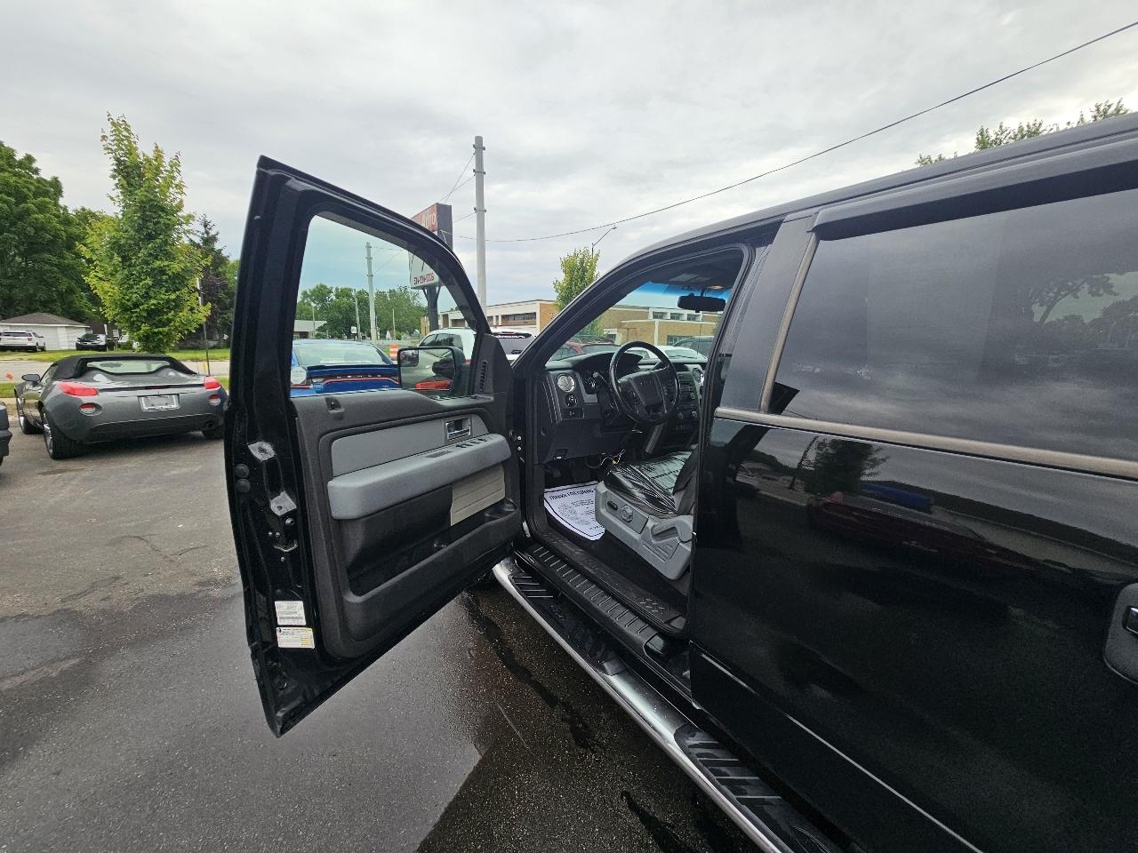 Ford F-150 XL SuperCrew 5.5-ft. Bed 2WD 2011