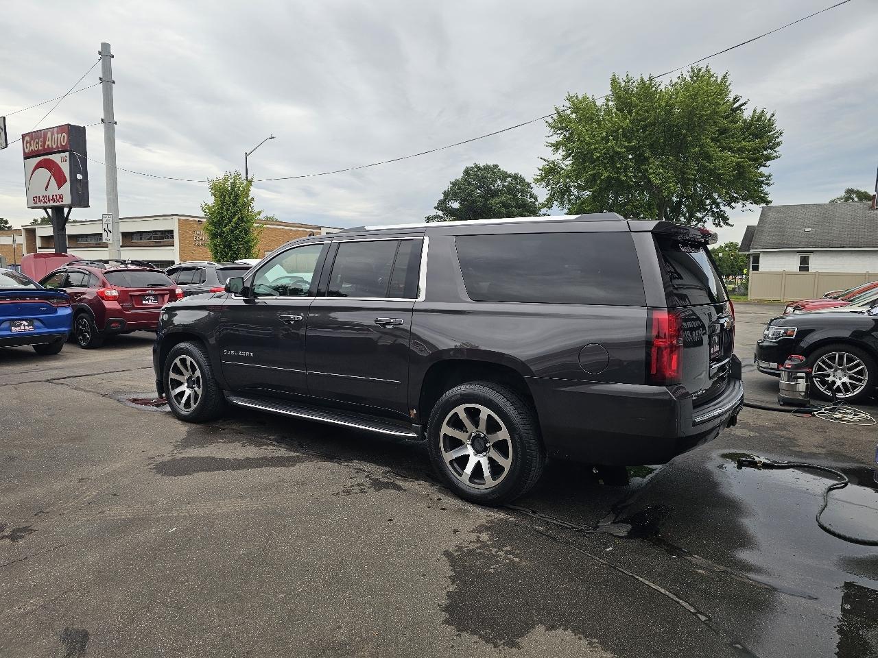 Chevrolet Suburban Premier 4WD 2017