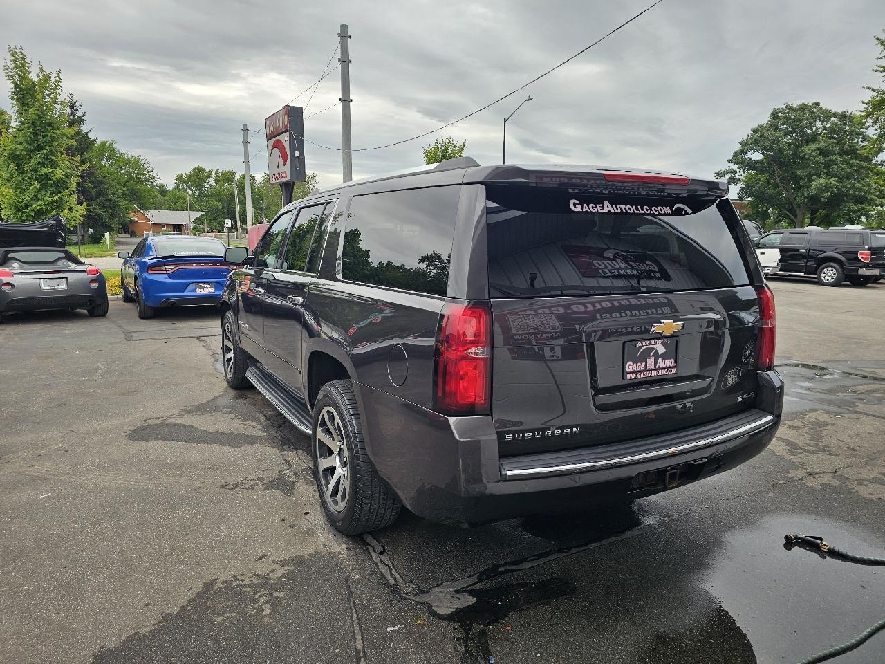 Chevrolet Suburban Premier 4WD 2017