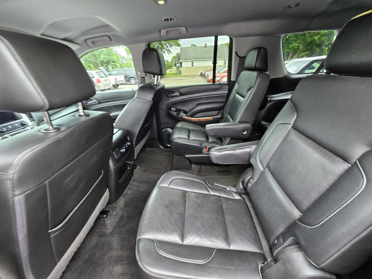 Chevrolet Suburban Premier 4WD 2017
