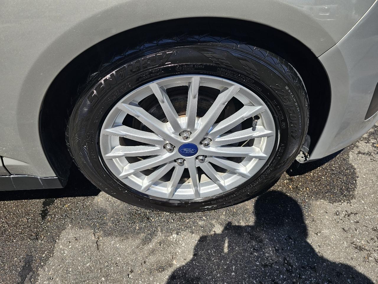 Ford C-Max Hybrid SE 2015