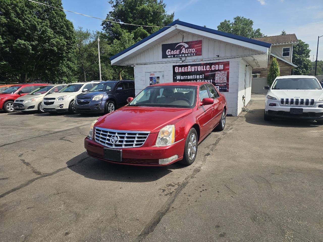 Cadillac DTS Sedan 2007