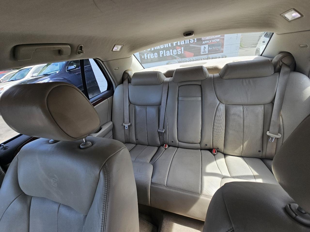 Cadillac DTS Sedan 2007