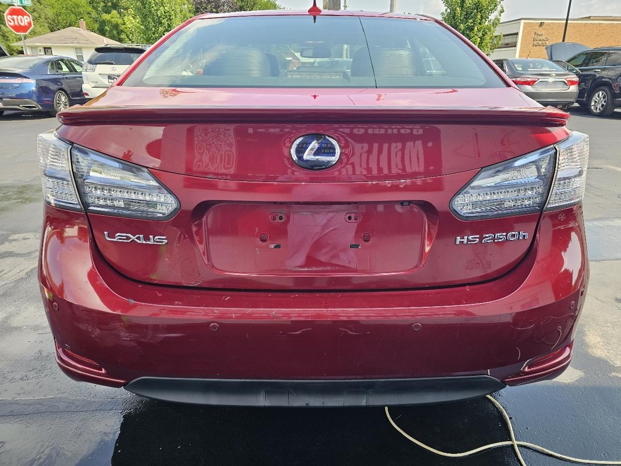Lexus HS 250h Sedan 2010