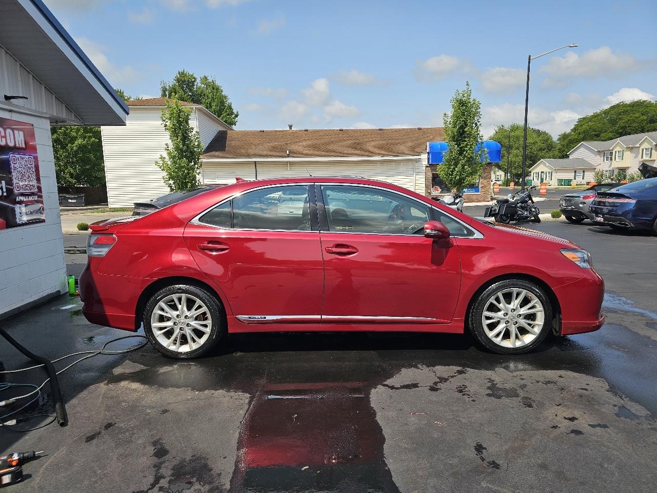 Lexus HS 250h Sedan 2010