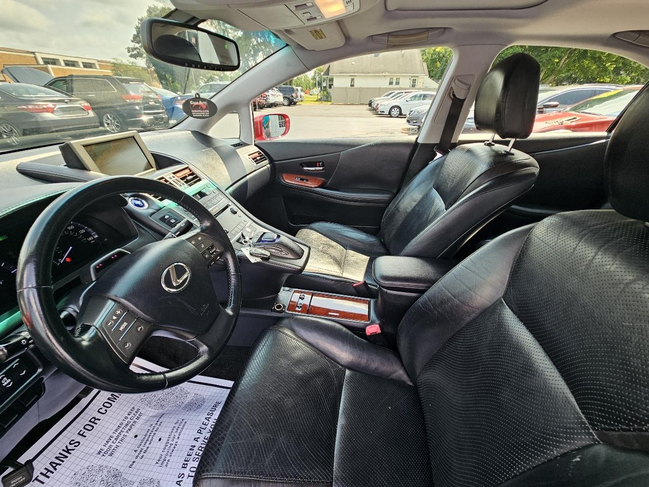 Lexus HS 250h Sedan 2010