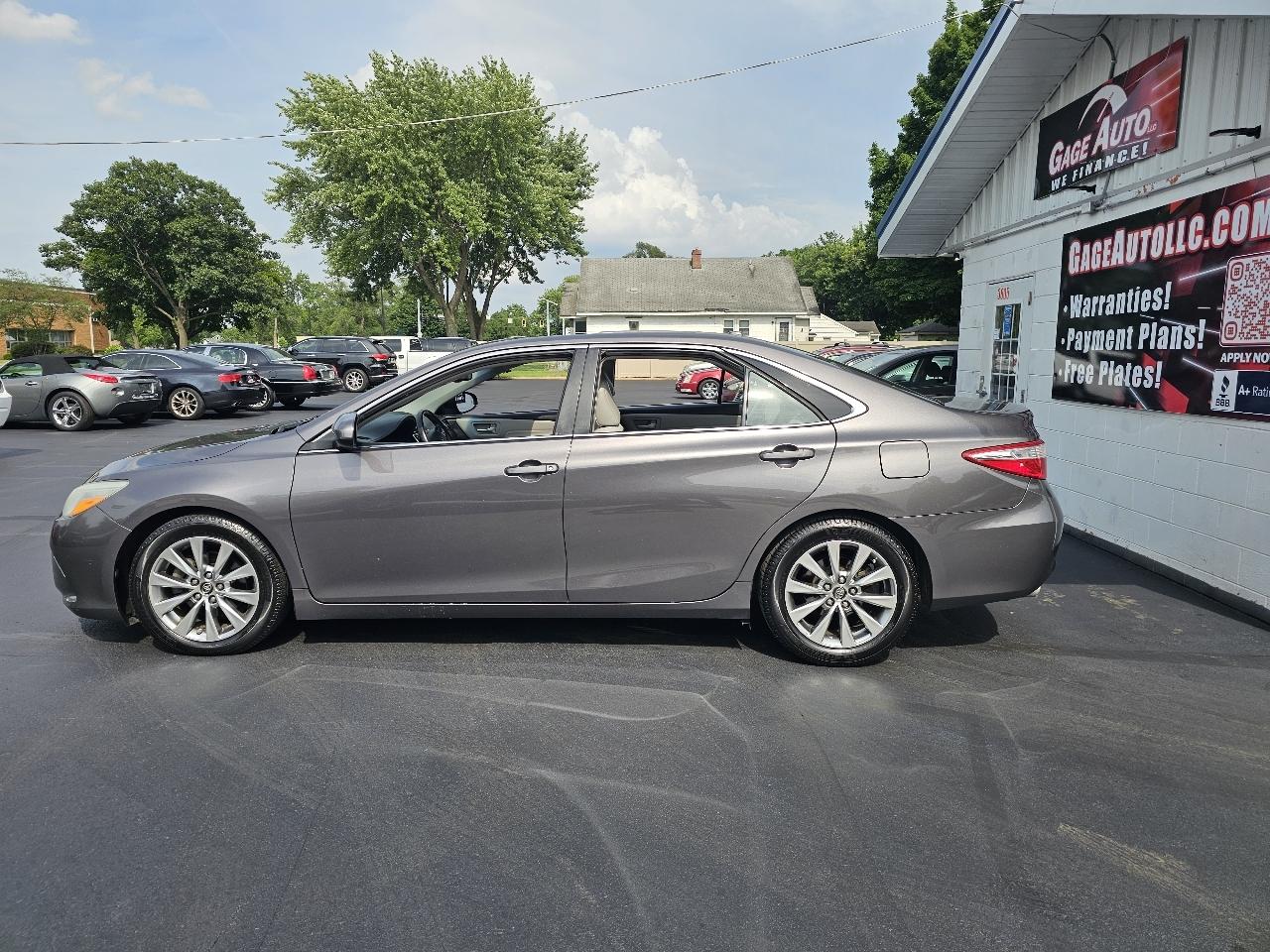 Toyota Camry XLE V6 2016