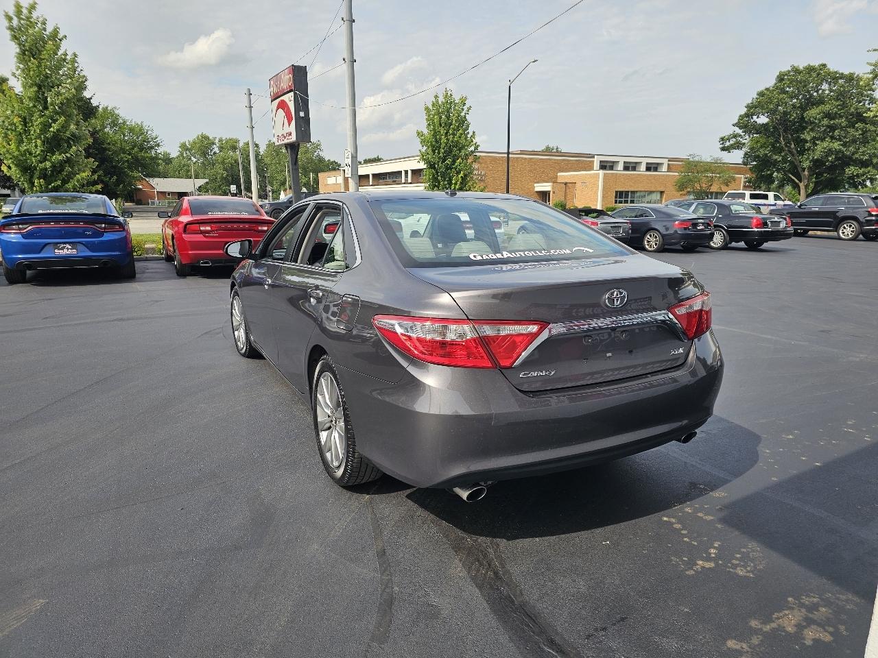 Toyota Camry XLE V6 2016