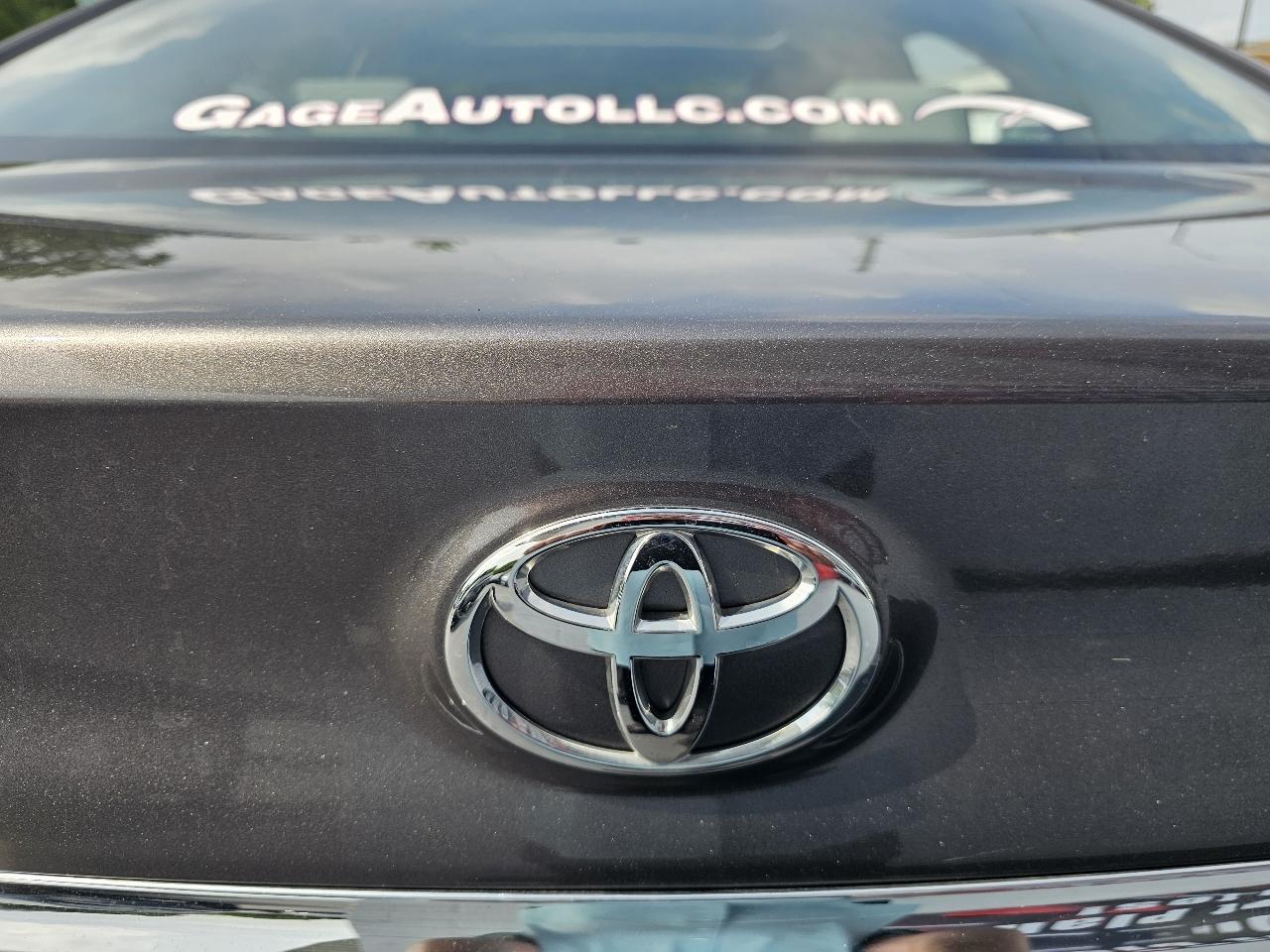 Toyota Camry XLE V6 2016