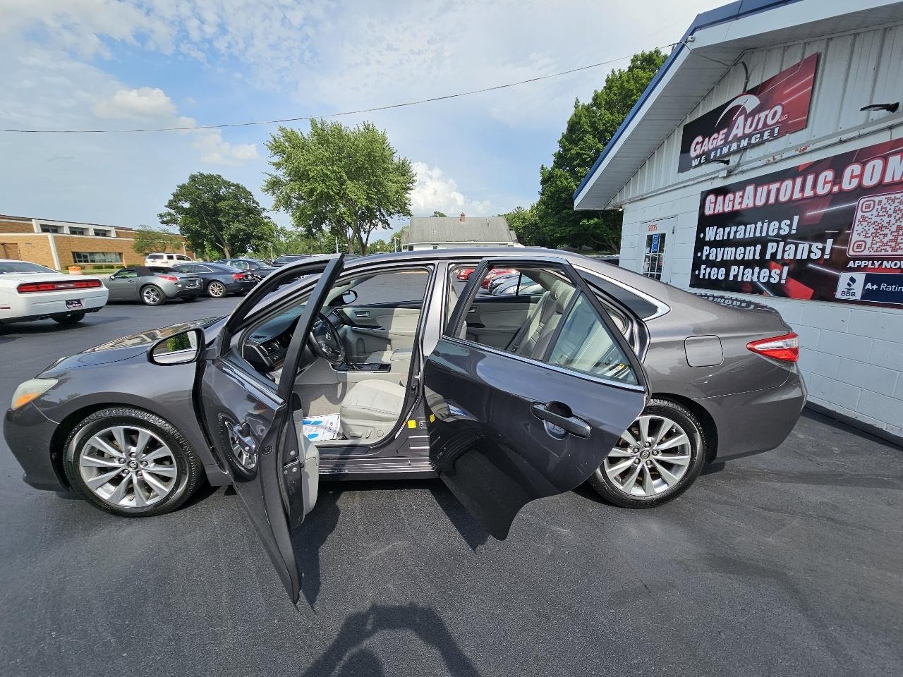 Toyota Camry XLE V6 2016