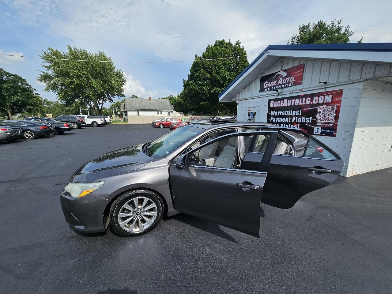 Toyota Camry XLE V6 2016