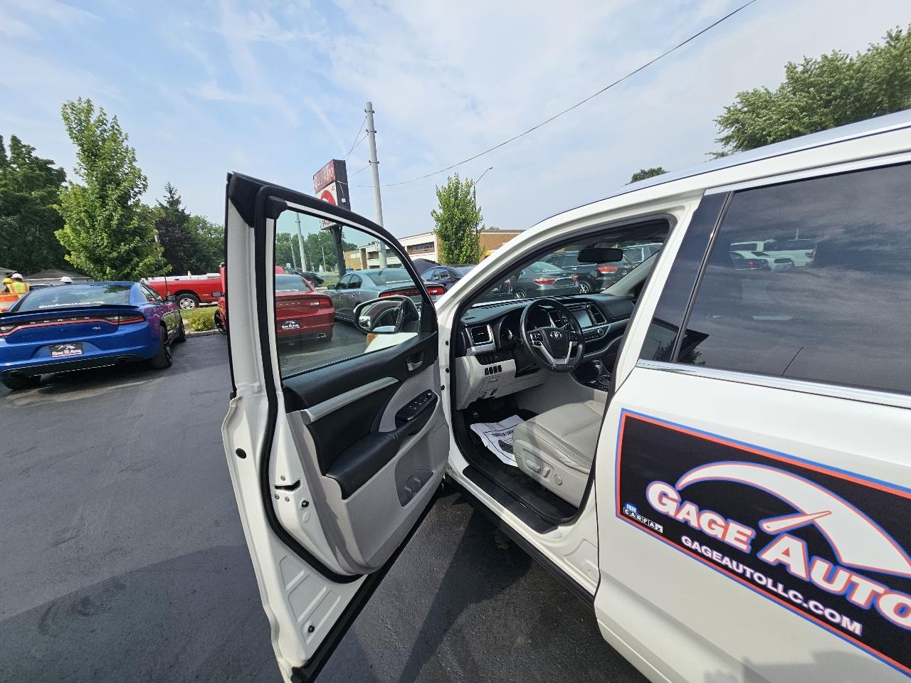 Toyota Highlander XLE AWD V6 2015
