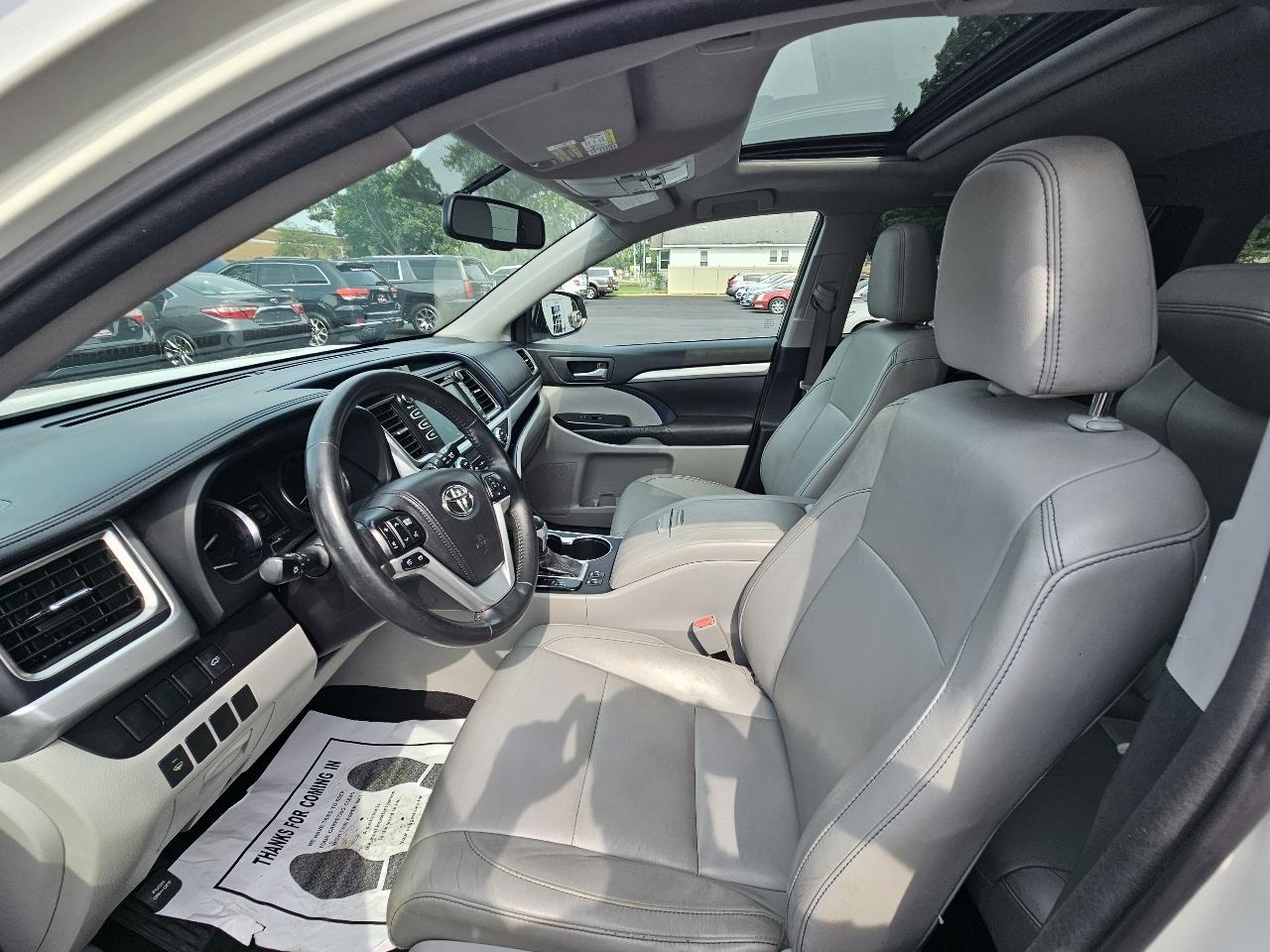 Toyota Highlander XLE AWD V6 2015