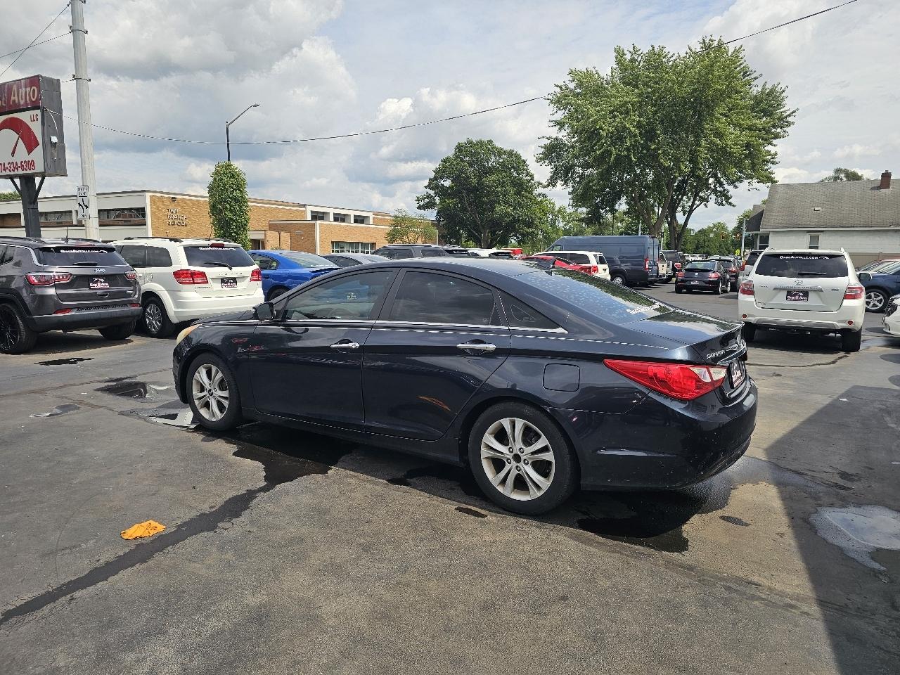 Hyundai Sonata SE Auto 2011