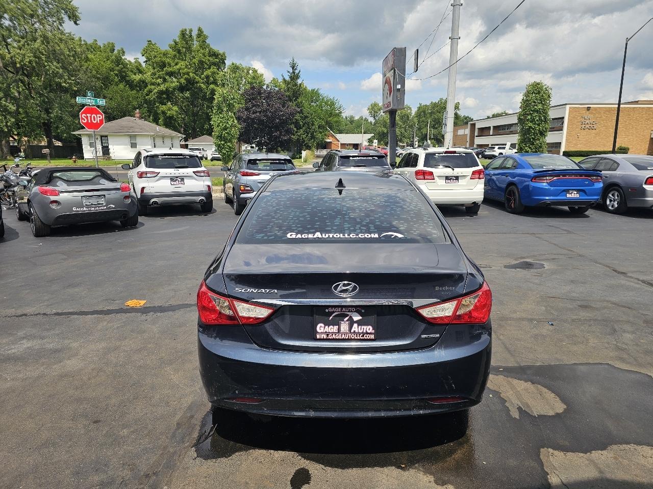 Hyundai Sonata SE Auto 2011