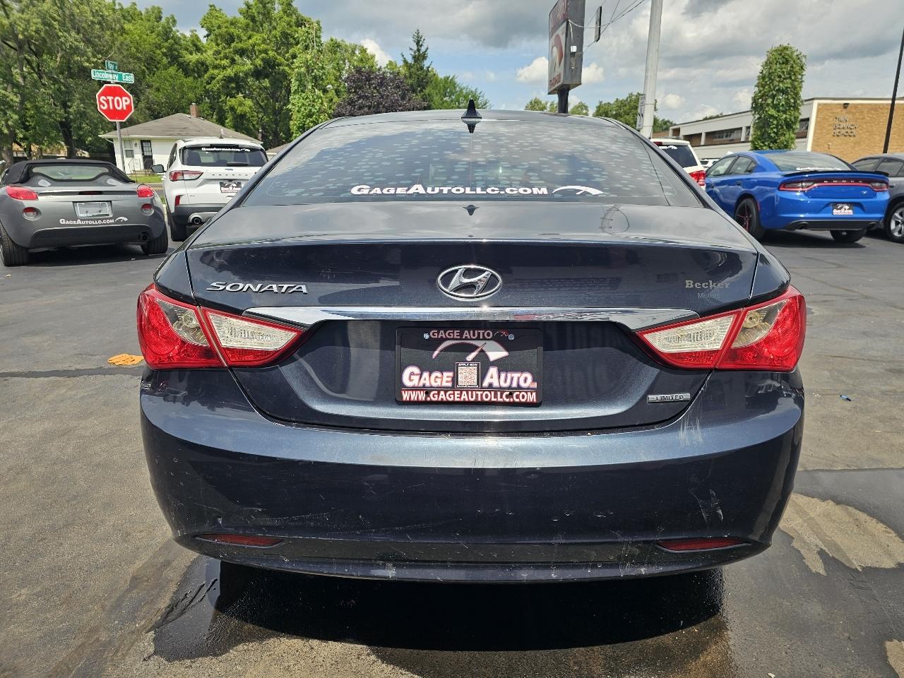 Hyundai Sonata SE Auto 2011
