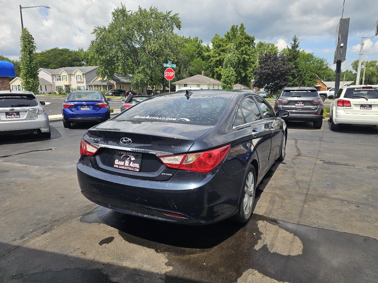 Hyundai Sonata SE Auto 2011