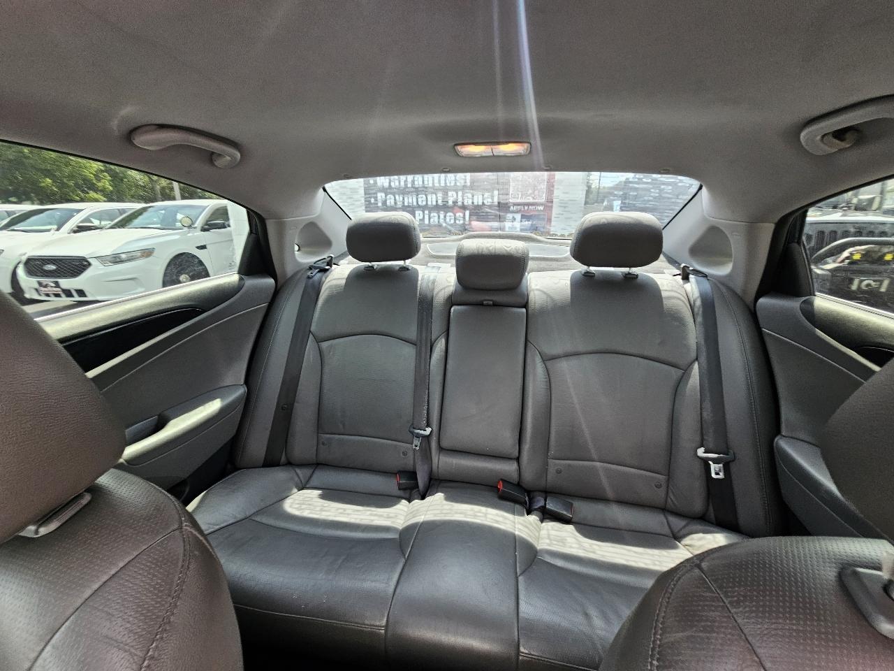Hyundai Sonata SE Auto 2011