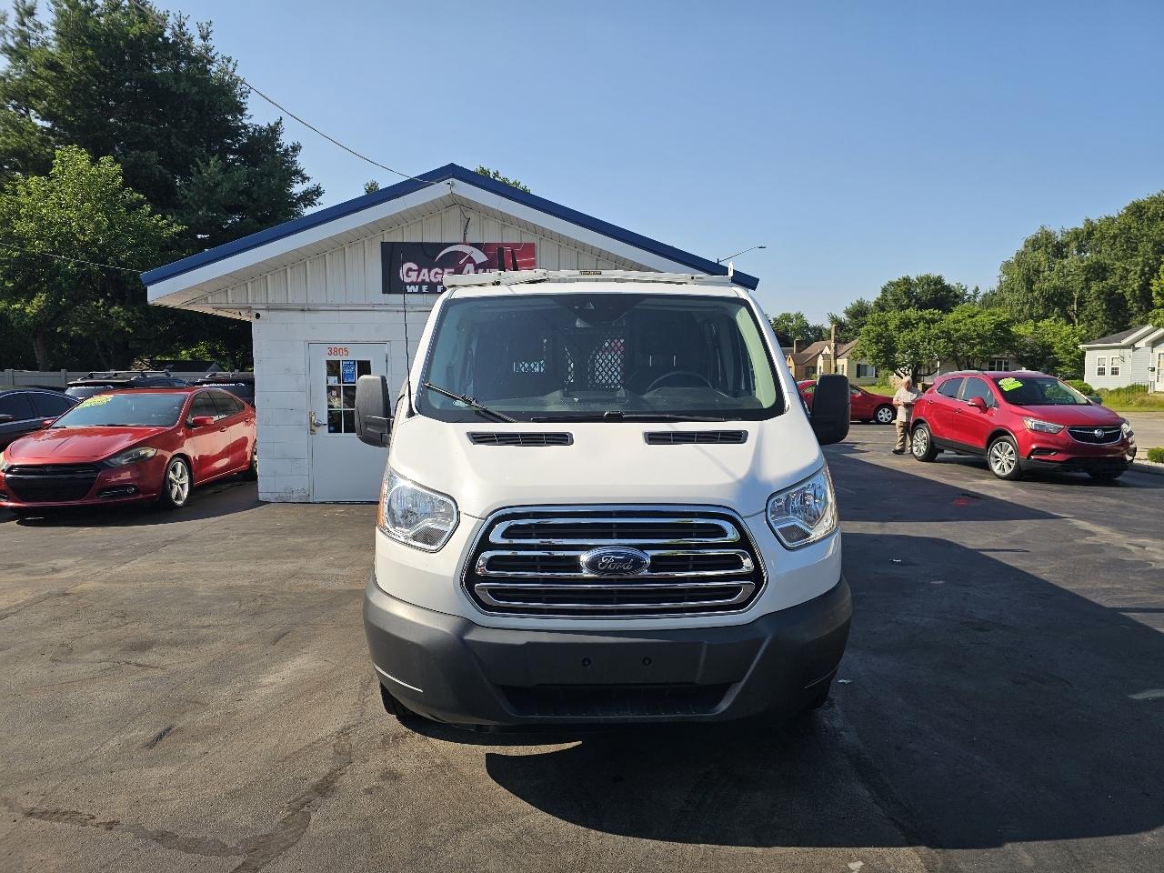Ford Transit 250 Van Low Roof 60/40 Pass.130-in. WB 2018