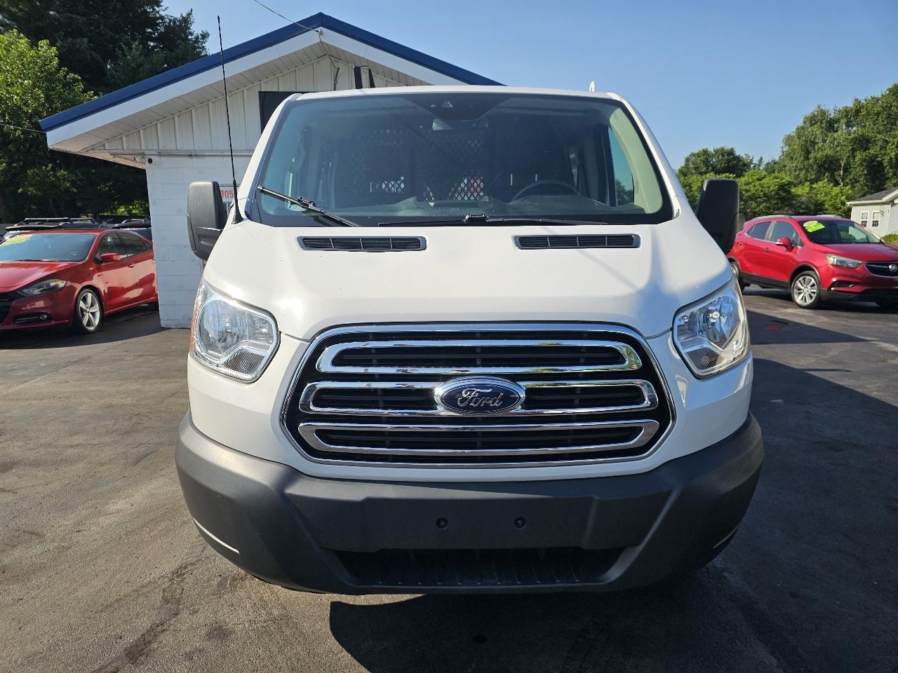 Ford Transit 250 Van Low Roof 60/40 Pass.130-in. WB 2018