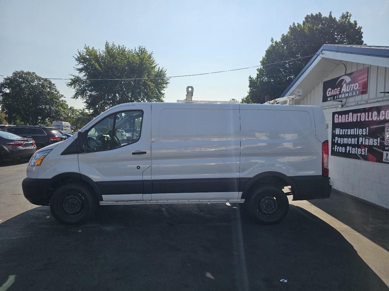 Ford Transit 250 Van Low Roof 60/40 Pass.130-in. WB 2018