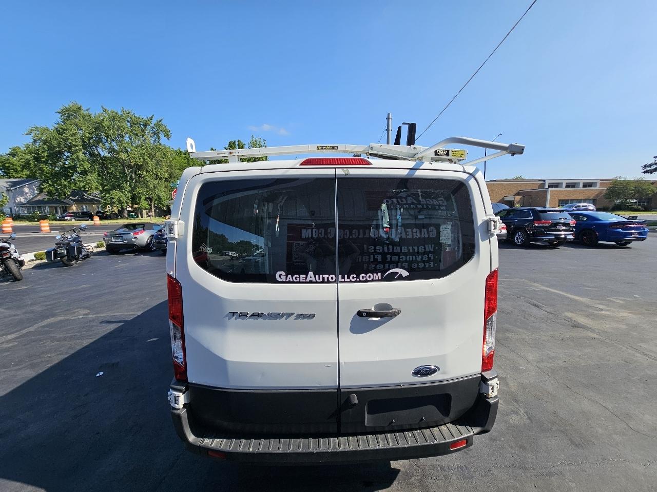 Ford Transit 250 Van Low Roof 60/40 Pass.130-in. WB 2018