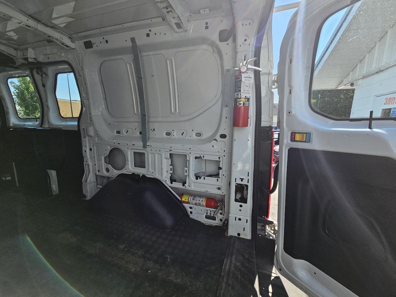 Ford Transit 250 Van Low Roof 60/40 Pass.130-in. WB 2018