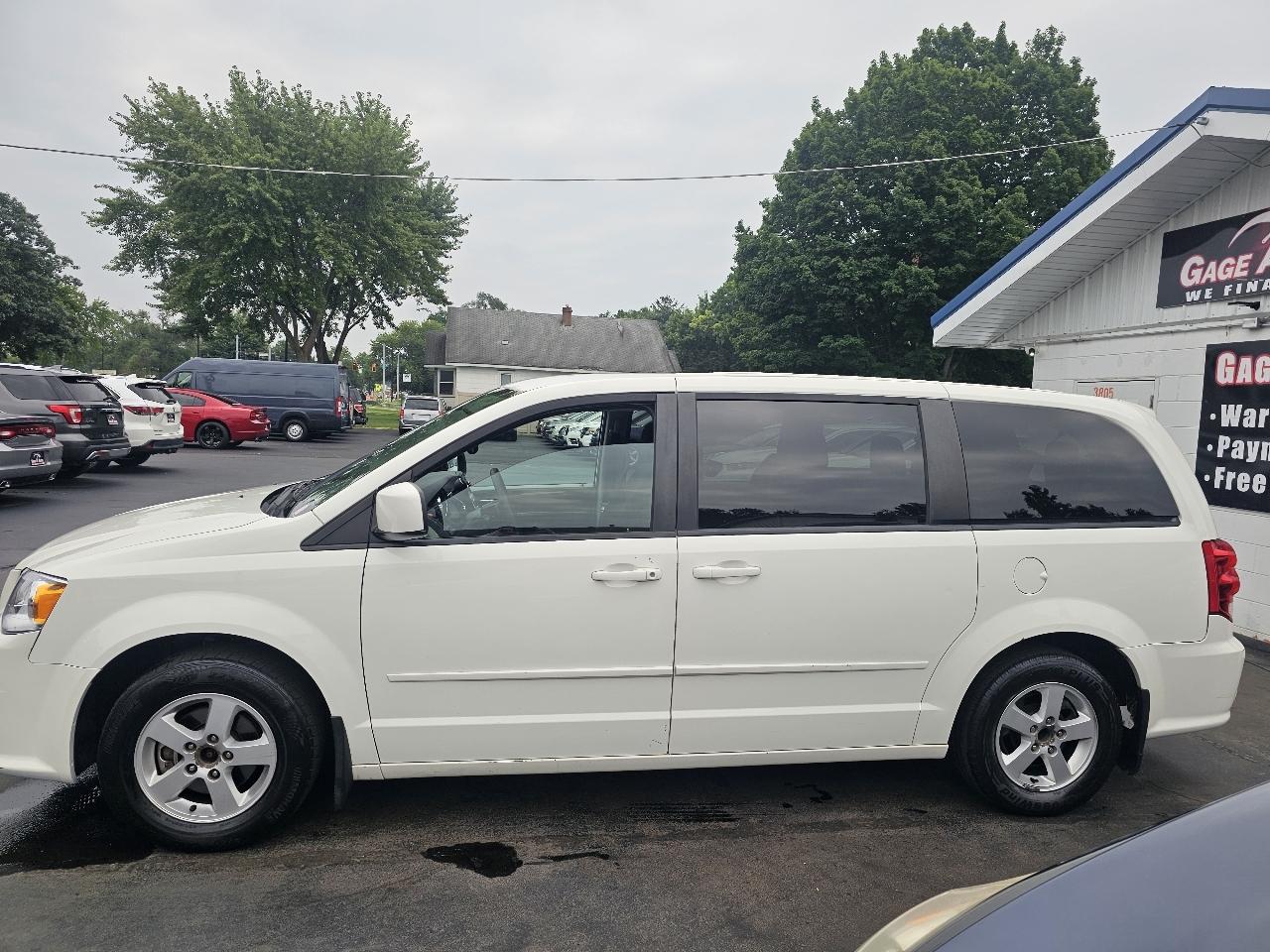 Dodge Grand Caravan SE 2012