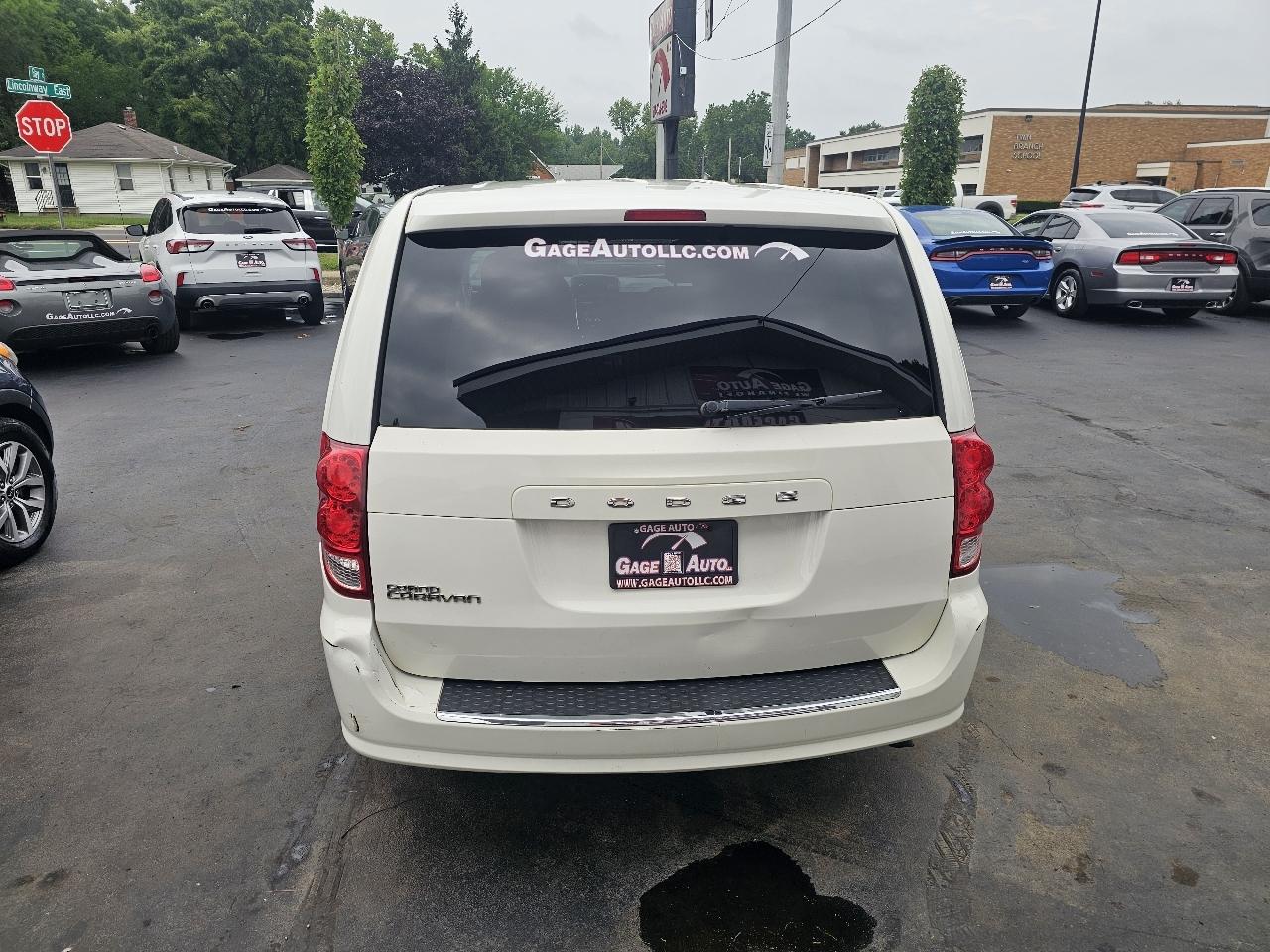 Dodge Grand Caravan SE 2012