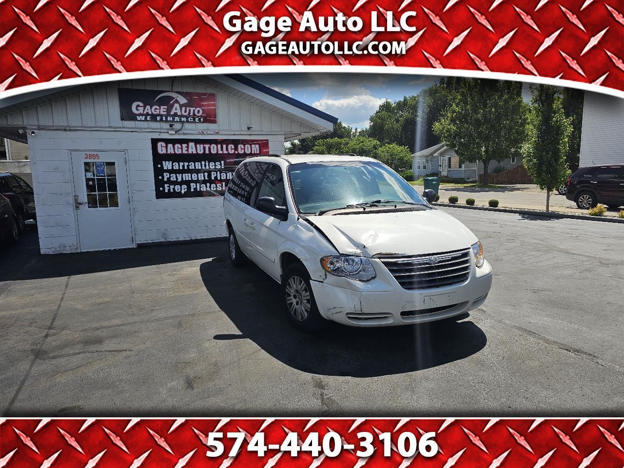 2007 Chrysler Town & Country LX