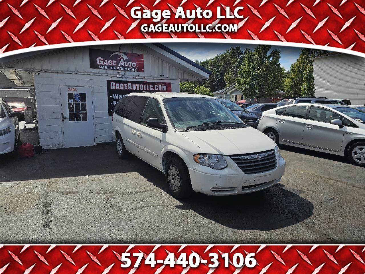 2007 Chrysler Town & Country LX