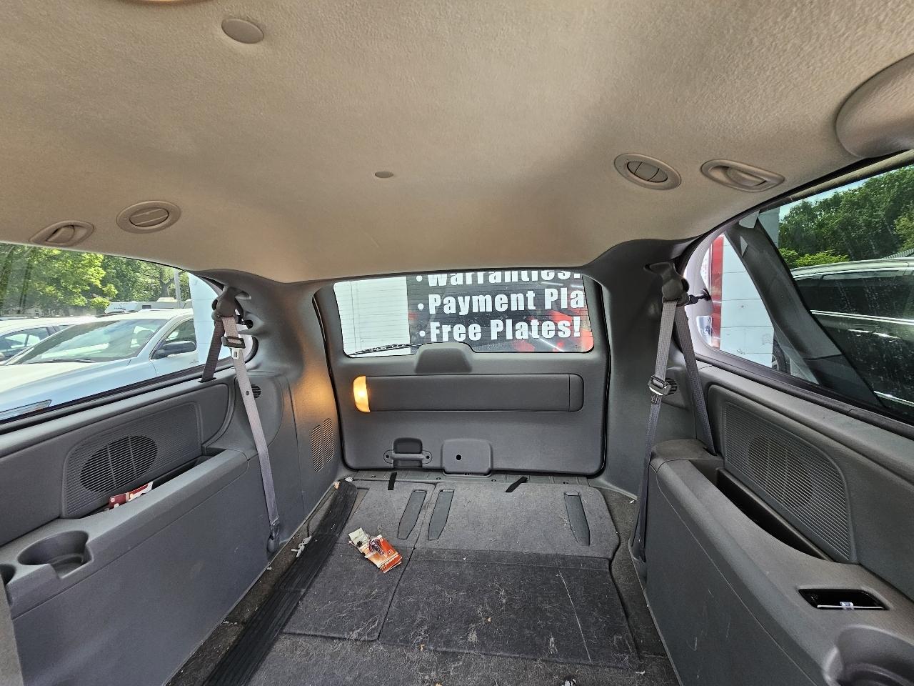 Chrysler Town & Country LX 2007