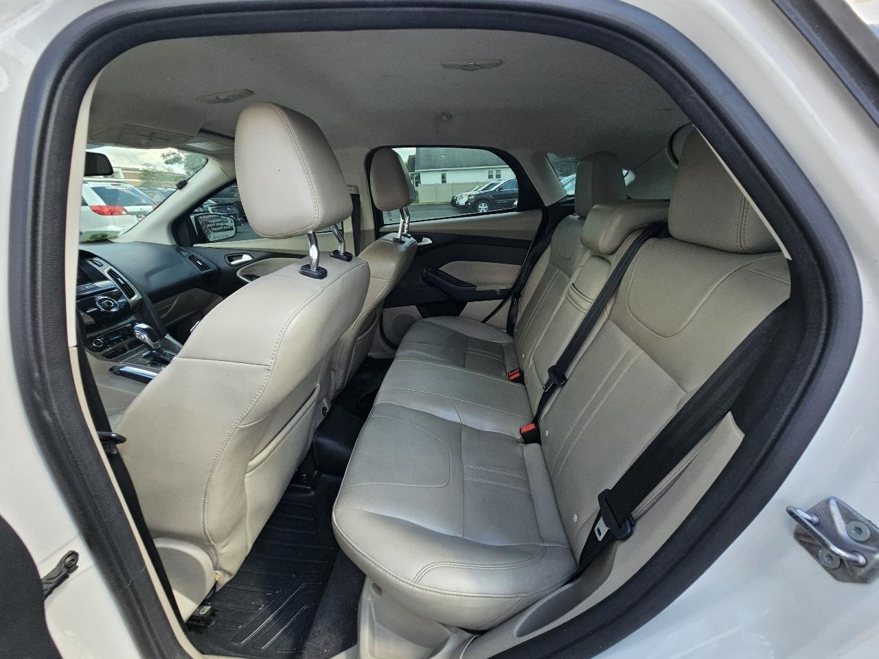Ford Focus SEL 2012