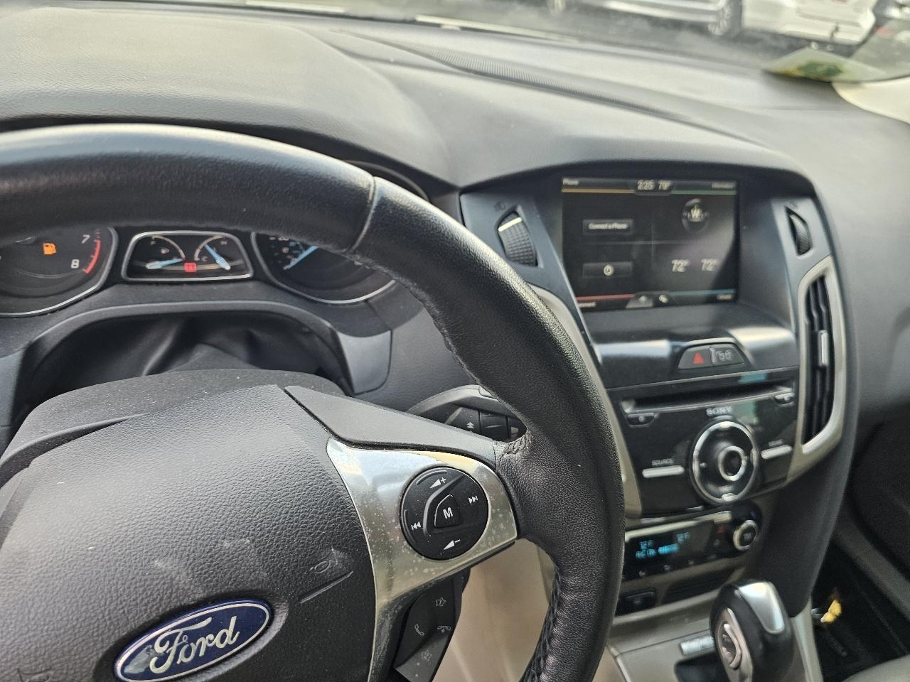 Ford Focus SEL 2012
