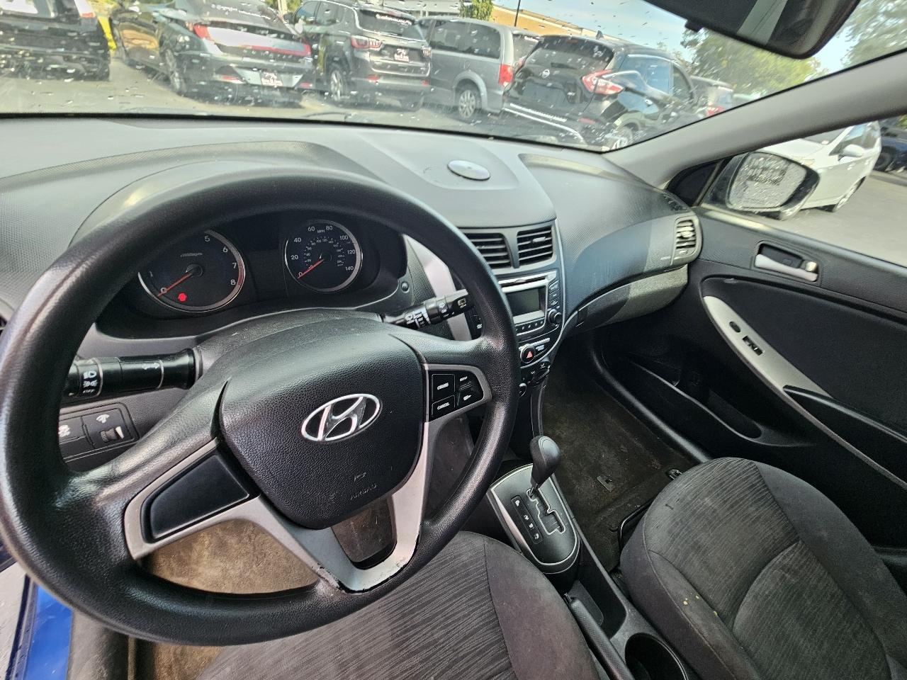 Hyundai Accent GS 5-Door 6A 2015