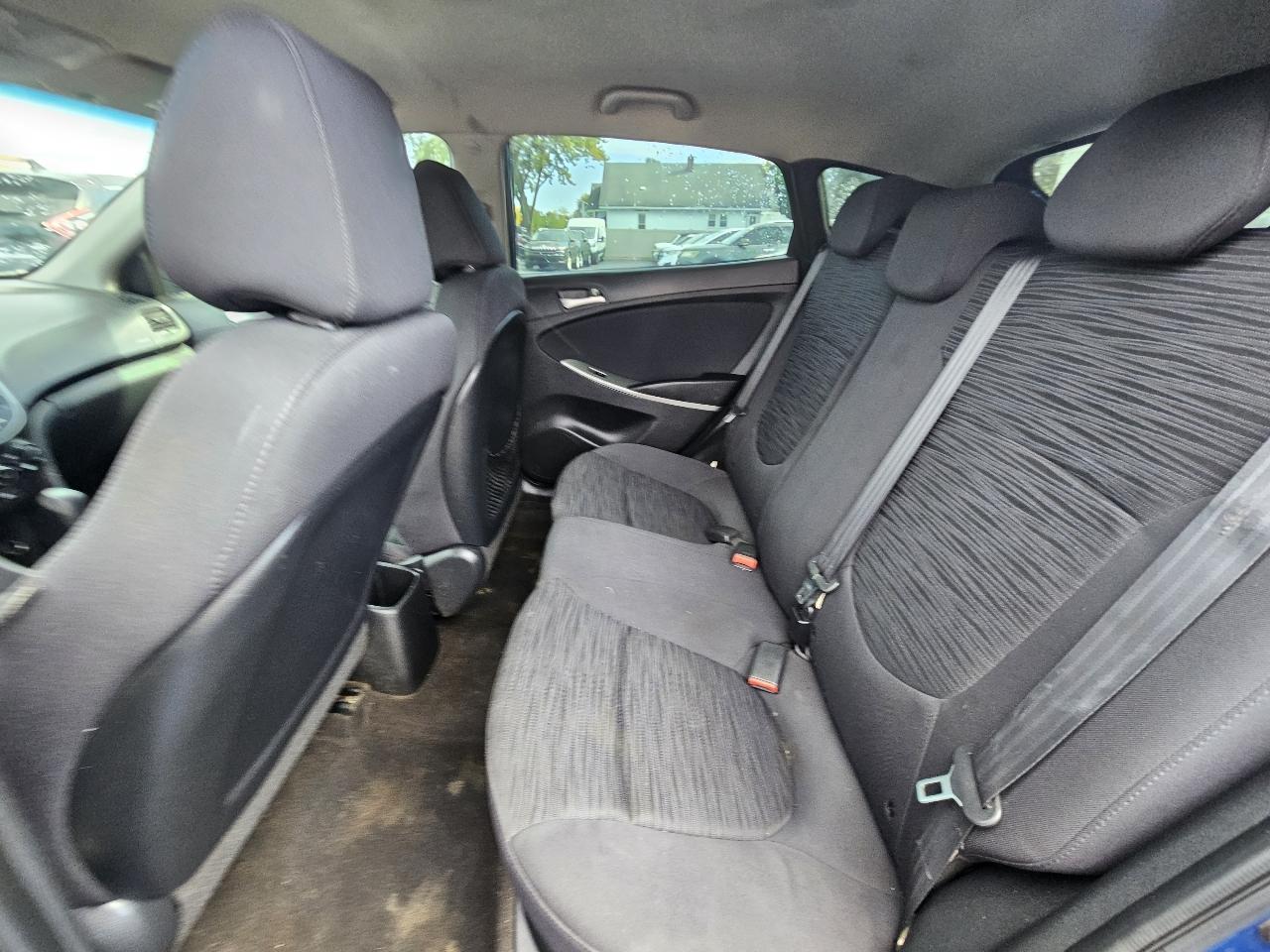 Hyundai Accent GS 5-Door 6A 2015