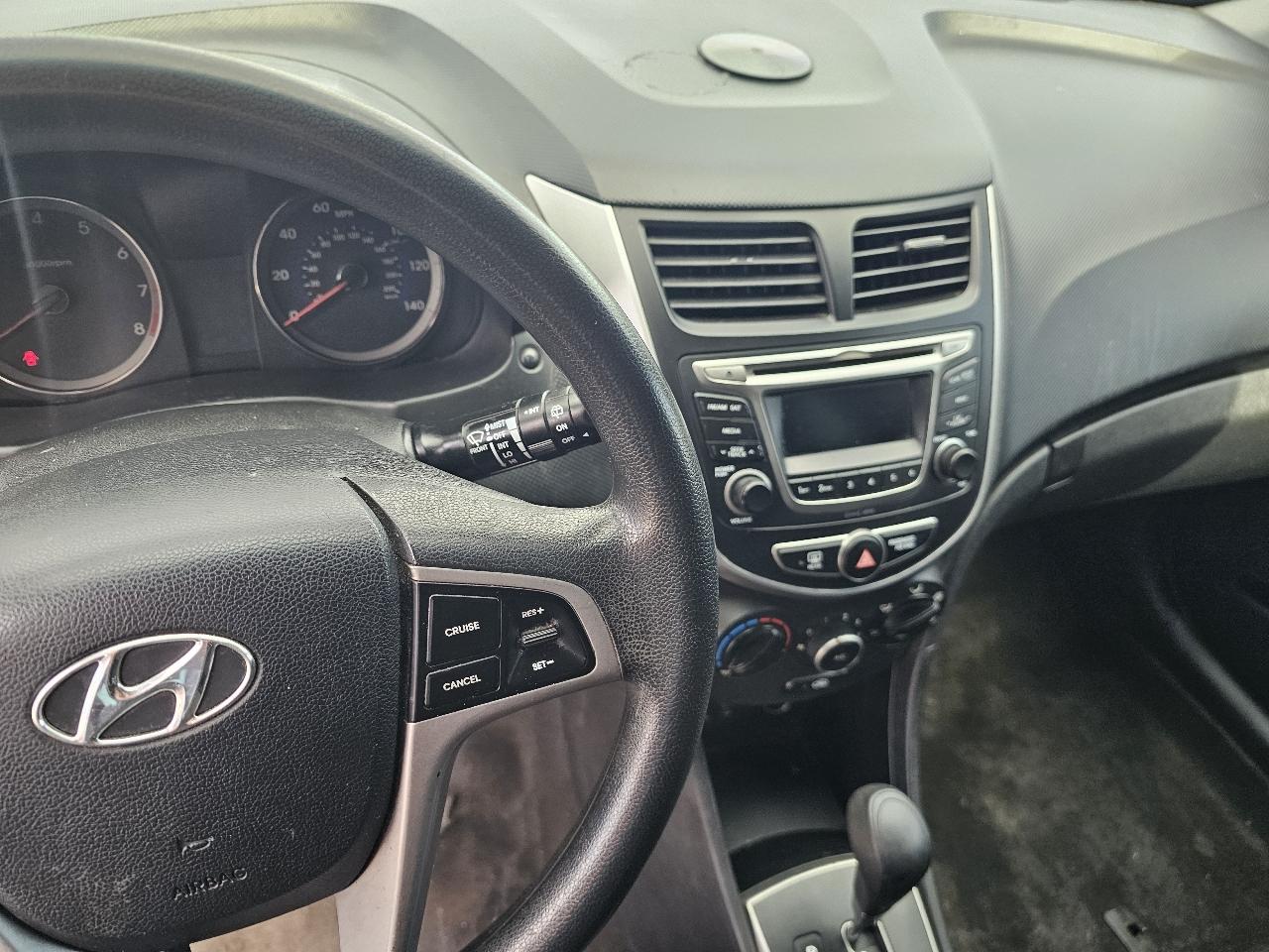 Hyundai Accent GS 5-Door 6A 2015