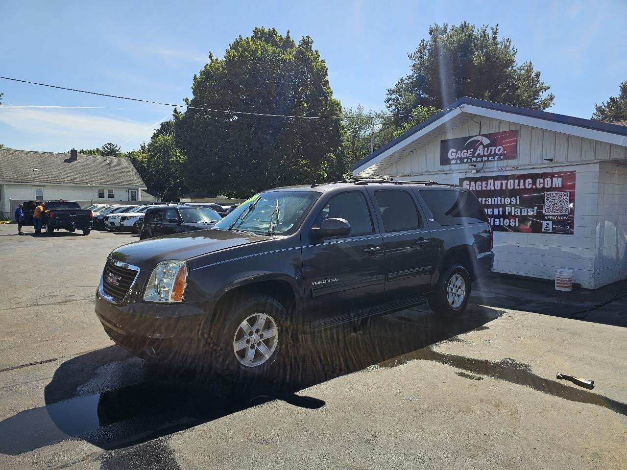 GMC Yukon XL SLT-1 1/2 Ton 4WD 2010