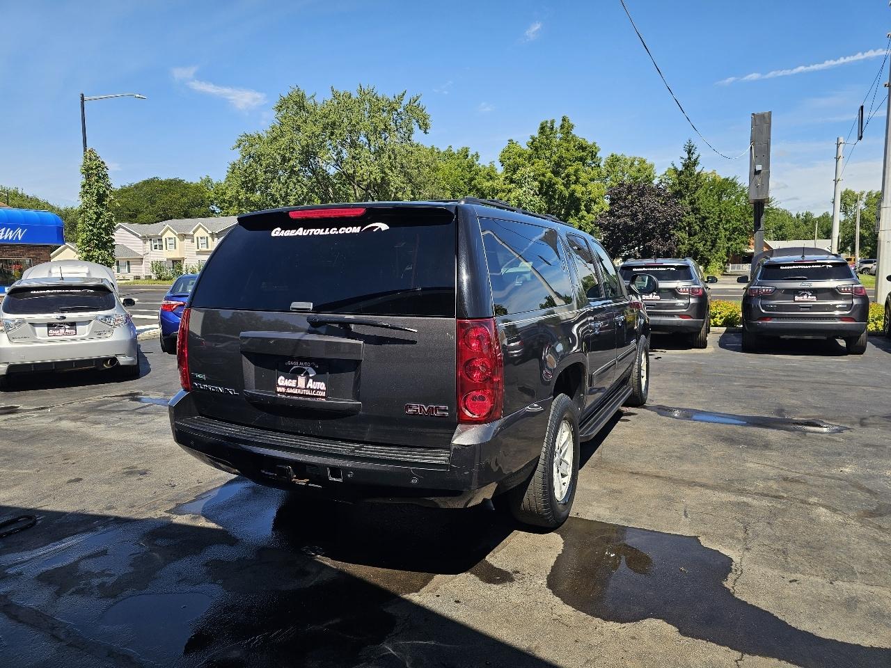 GMC Yukon XL SLT-1 1/2 Ton 4WD 2010