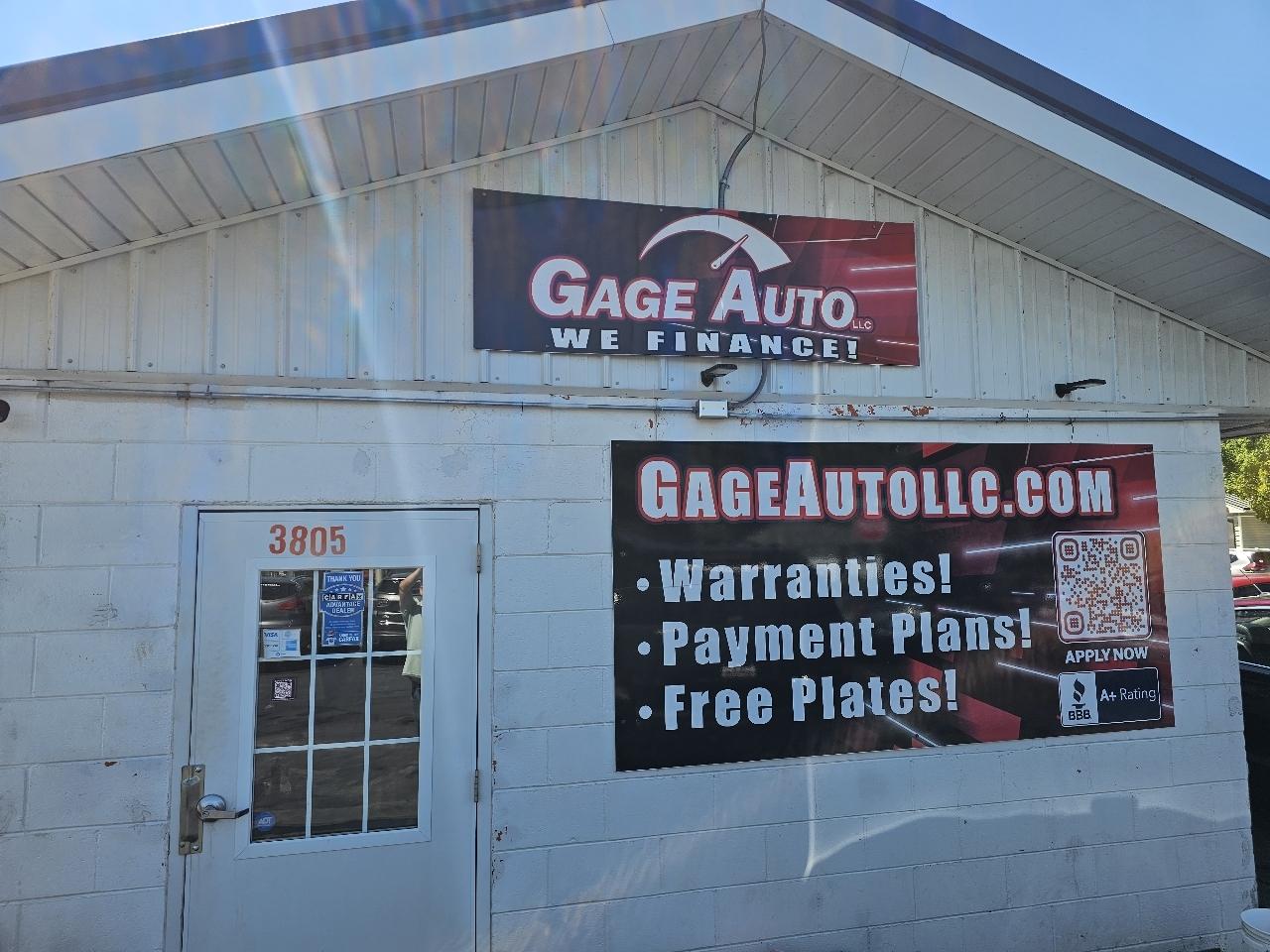 GMC Yukon XL SLT-1 1/2 Ton 4WD 2010