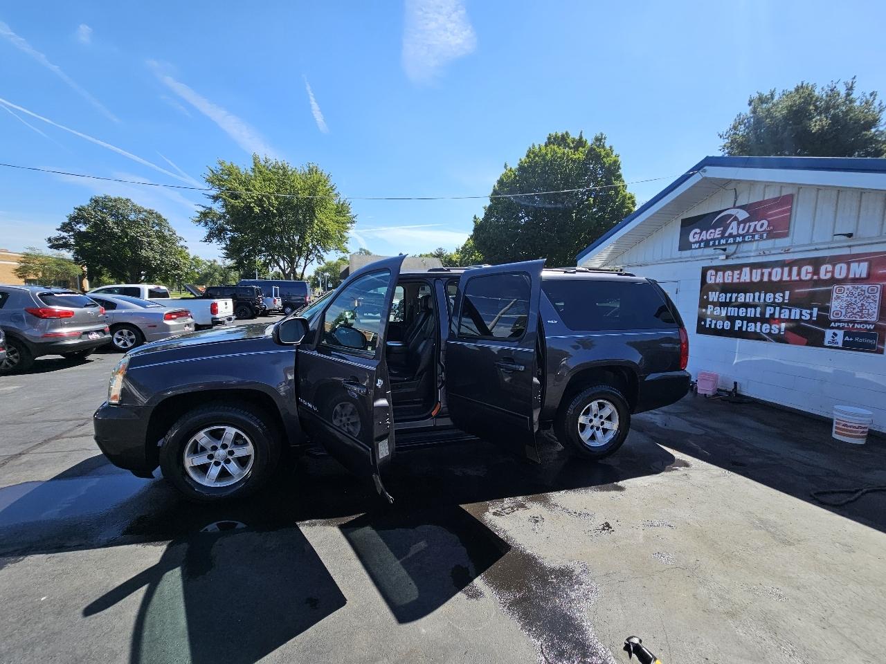 GMC Yukon XL SLT-1 1/2 Ton 4WD 2010