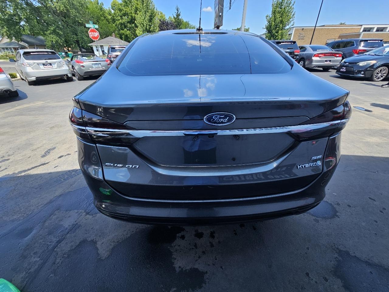 Ford Fusion Hybrid SE 2018