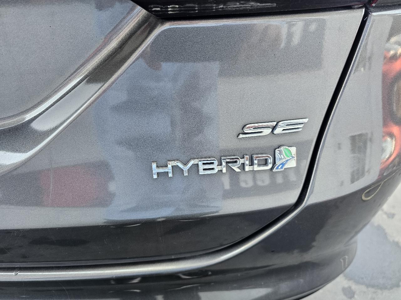 Ford Fusion Hybrid SE 2018