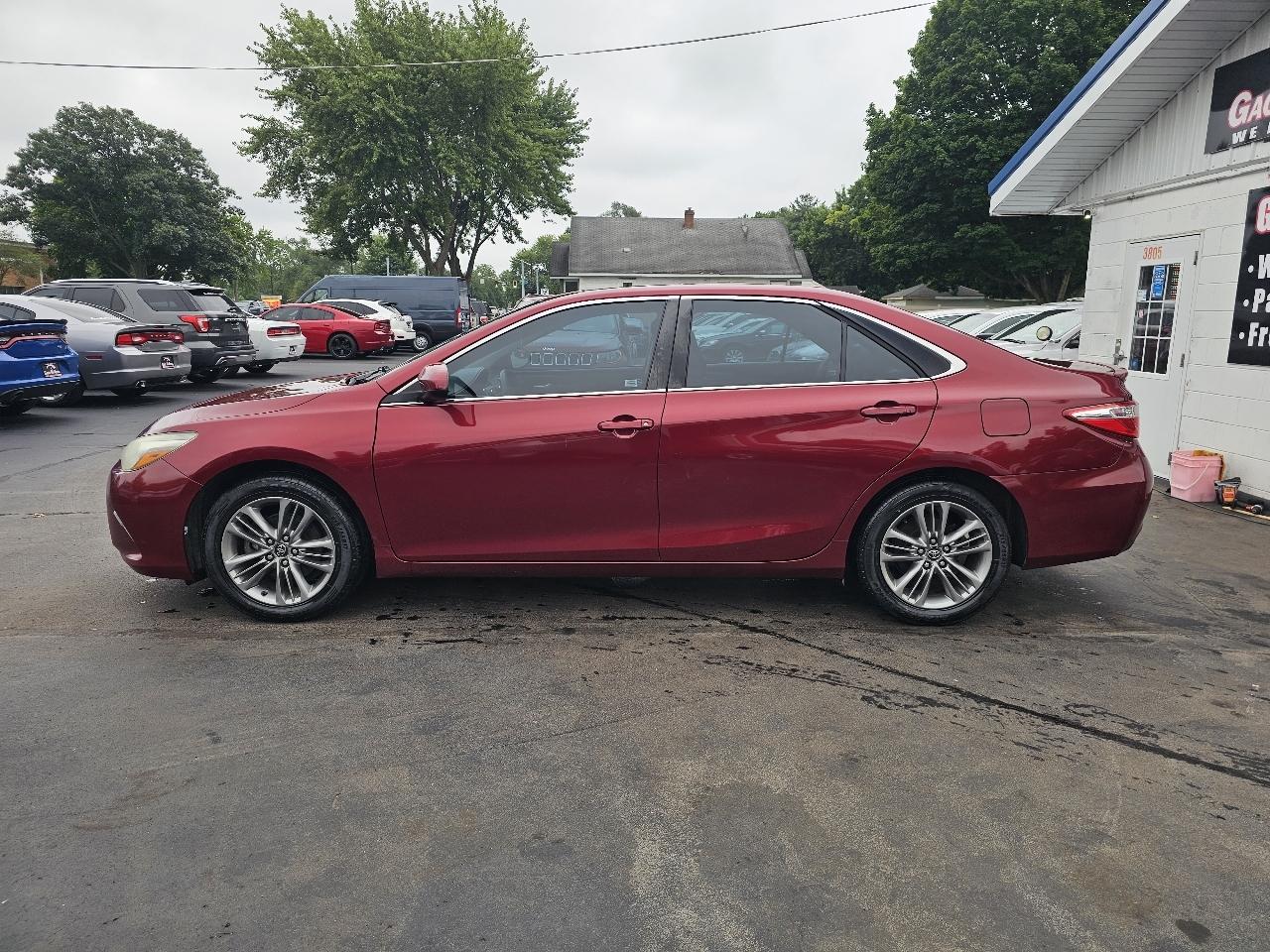 Toyota Camry LE 2017