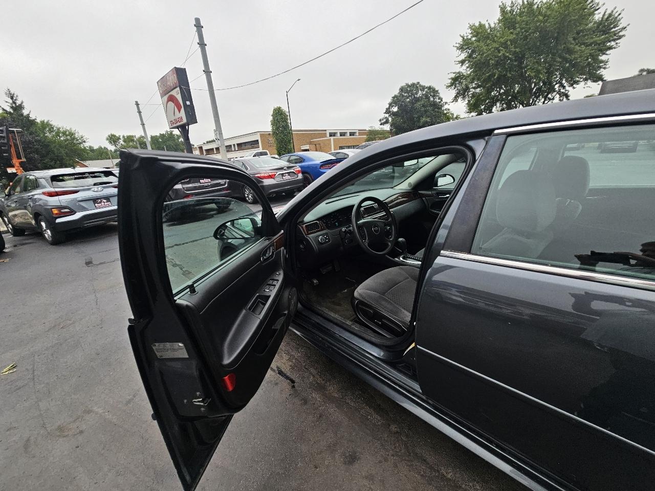 Chevrolet Impala LS 2011
