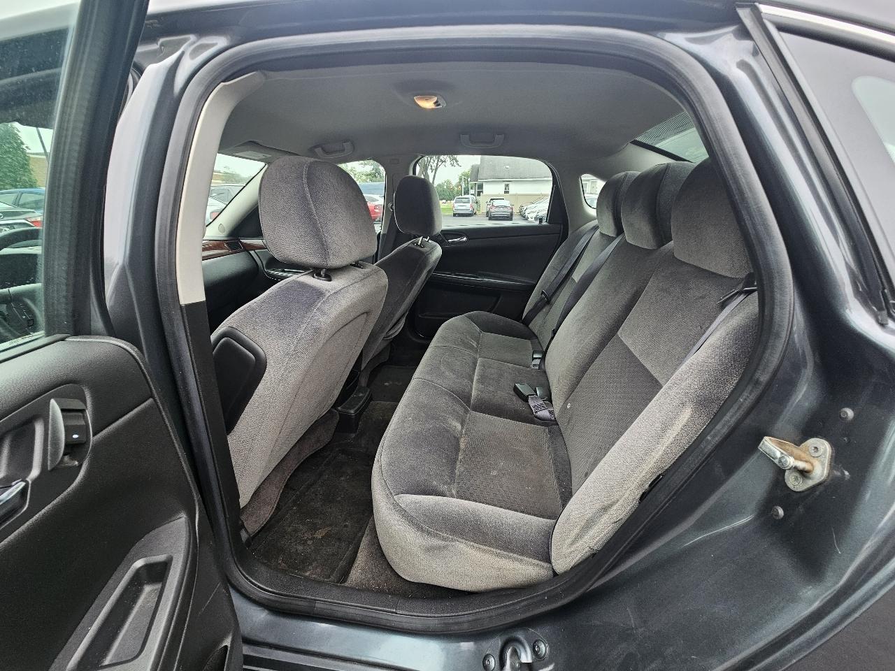 Chevrolet Impala LS 2011