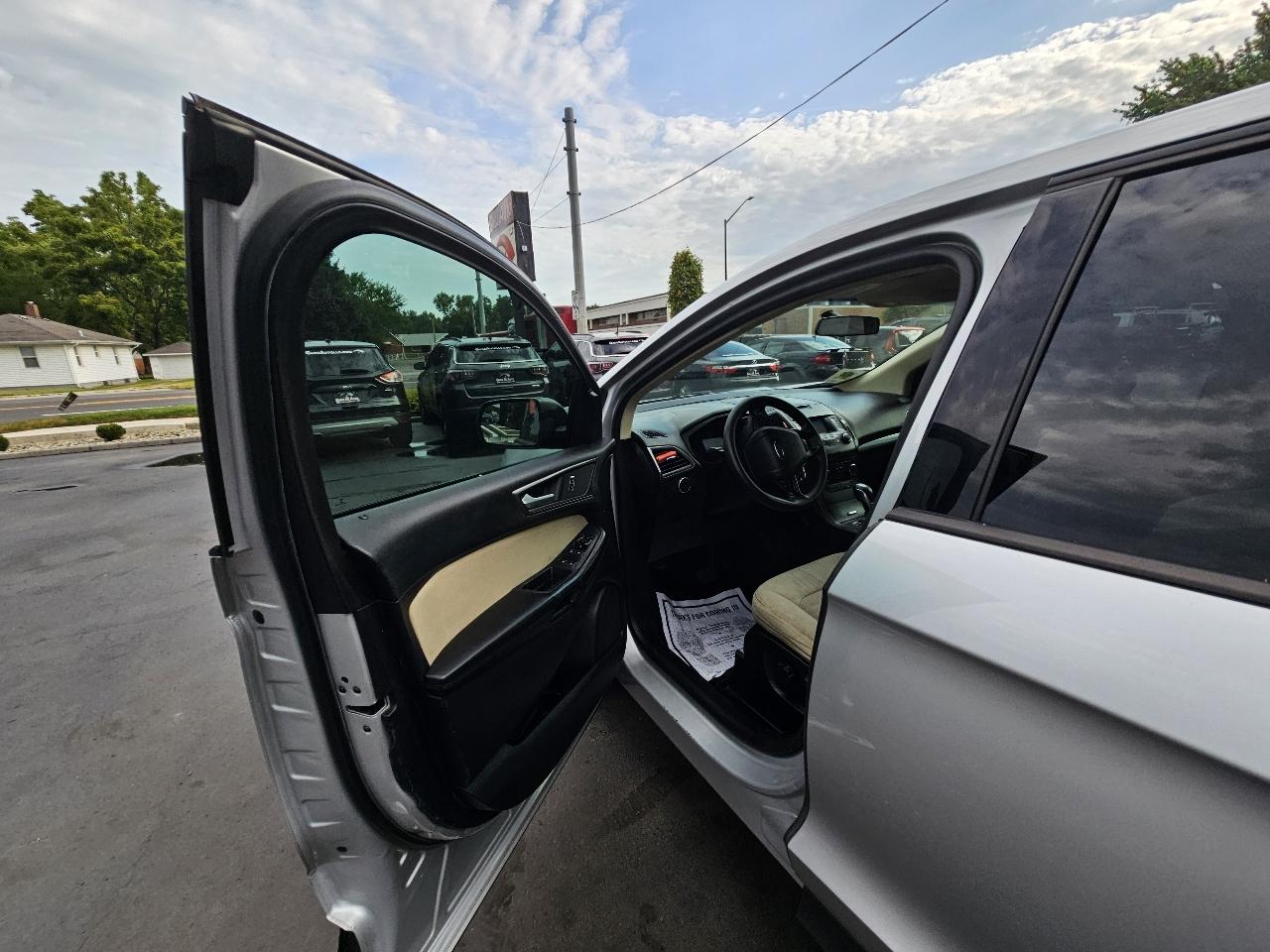 Ford Edge SE FWD 2015